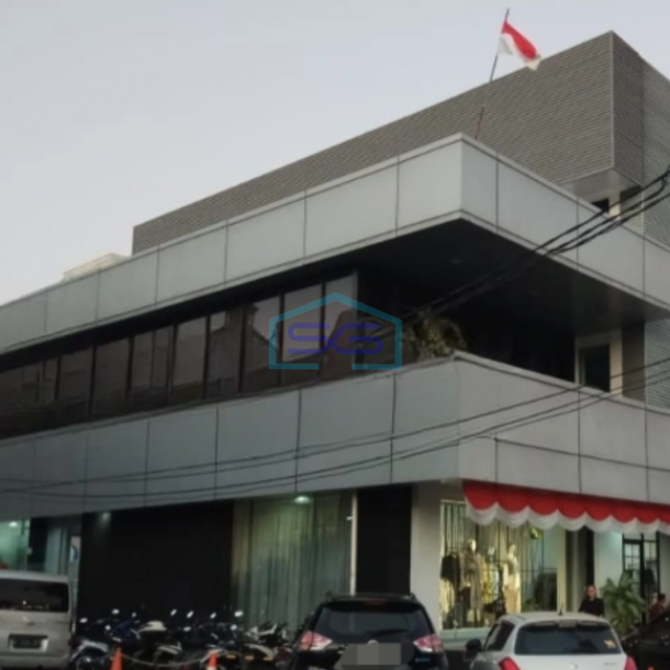 Disewakan Ruko 3 Lantai Luas Tanah  240 m² di Kelapa Gading Jakarta Utara-1