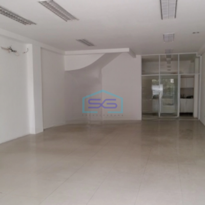 Disewakan Ruko di Kelapa Gading Jakarta Utara Luas Bangunan 300 m²