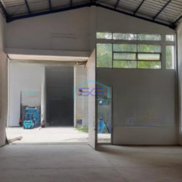 Disewakan Gudang Bebas Banjir Luas Bangunan 180 m² di Kapuk Kamal Jakarta Barat-1