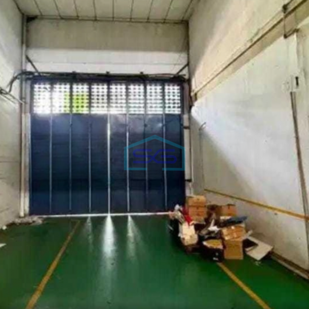 Disewakan Gudang Ada Loading Dock Luas Bangunan  2205 m² di Jababeka Bekasi-1