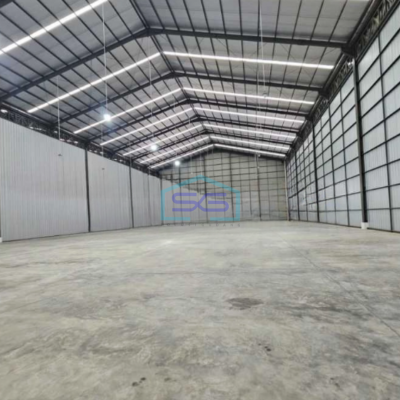 Disewakan Gudang Luas Tanah  1860 m² Lokasi di Teluk Naga Tangerang