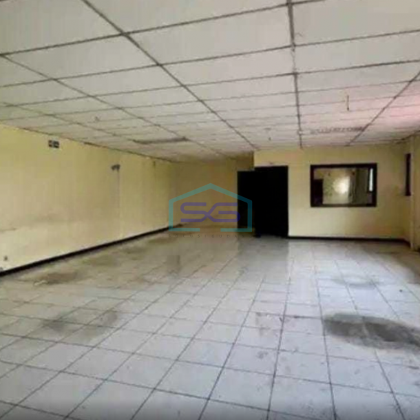 Dijual Gudang Luas Bangunan 2205 m² Lokasi di Jababeka Bekasi-2