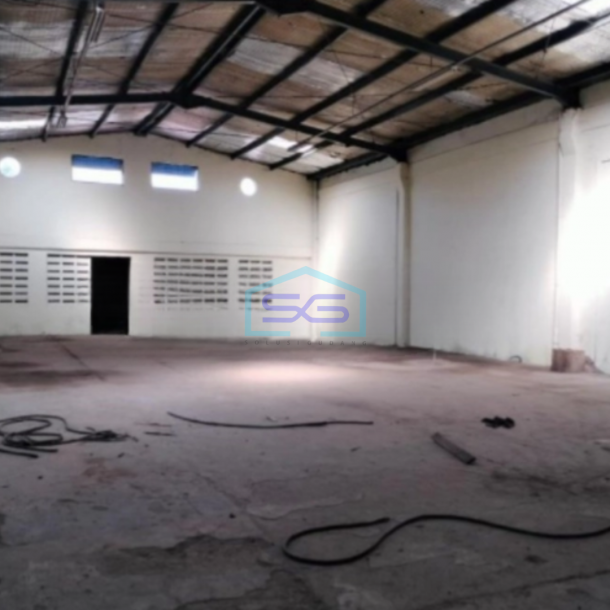 Dijual Gudang Luas Tanah 900 m² Lokasi di Jababeka Bekasi-1