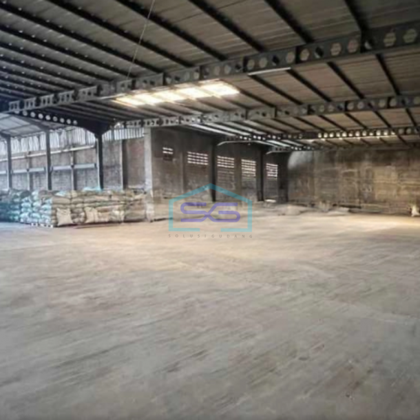 Dijual Gudang Lokasi Bebas Banjir Luas Bangunan  2000 m²  di Cipondoh Tangerang-2