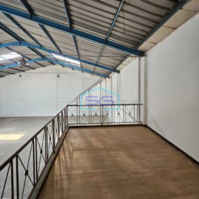 Dijual Gudang Luas Bangunan 350 m² Lokasi di Tangerang
