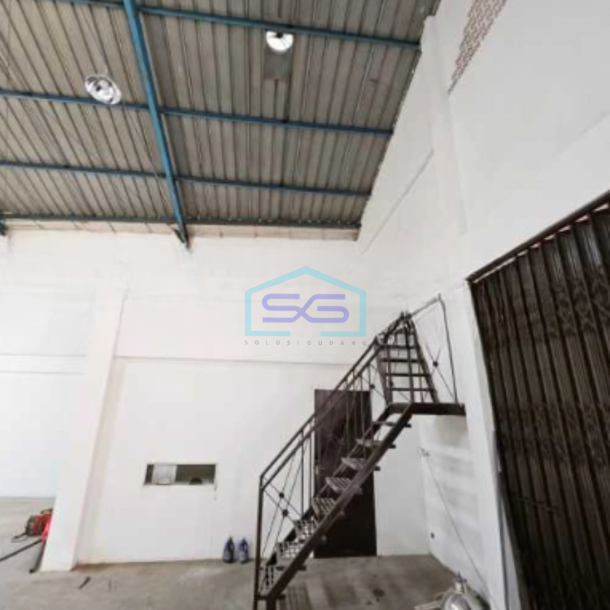 Dijual Gudang Luas Bangunan 350 m² Lokasi di Tangerang-2