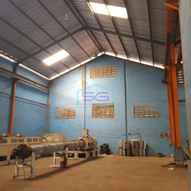 Dijual Gudang Murah Akses Container Luas Tanah  2050 m² di Babakan Tangerang-1