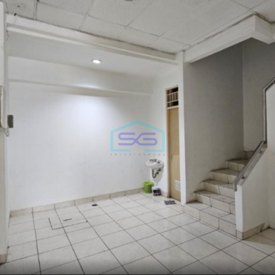 Disewakan Ruko Luas Bangunan  250 m² Lokasi di Jakarta Utara