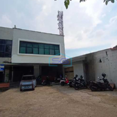 Disewakan Ruko 2 Lantai Luas Tanah 330 m² Lokasi di Kebon Jeruk Jakarta Barat