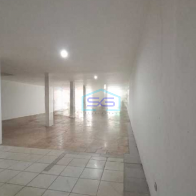 Disewakan Ruko 2 Lantai Luas Tanah 330 m² Lokasi di Kebon Jeruk Jakarta Barat