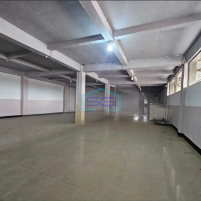 Disewakan Gudang Ada Lift Barang Luas Tanah  850 m² Lokasi di Tangerang