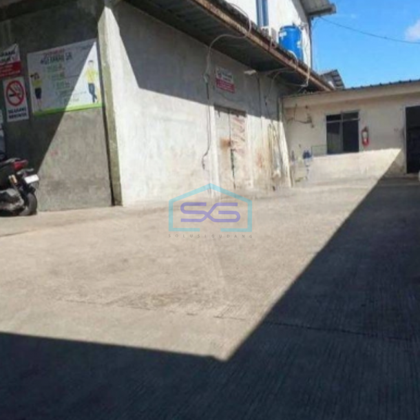 Dijual Gudang Akses Container 40 feet di Cipondoh Tangerang Luas Tanah  800 m²-2