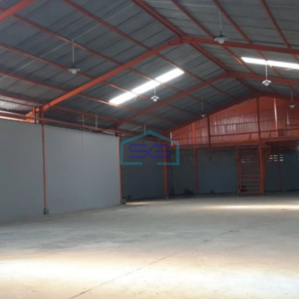 Disewakan Gudang Luas Bangunan  1300 m² di Cikupa Tangerang-3