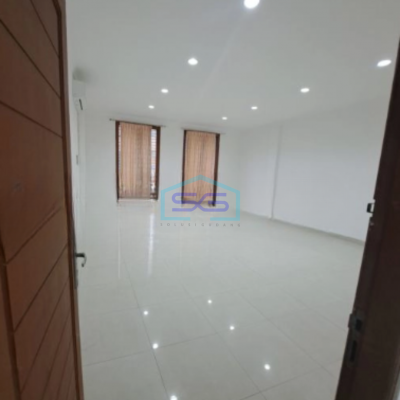 Disewakan Ruko Luas Bangunan 400 m² di Muara Karang Jakarta Utara