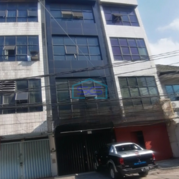 Disewakan Ruko Siap Pakai Luas Bangunan 230 m² di Petojo Jakarta Pusat-1