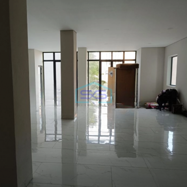 Dijual Ruko 3 Lantai Luas Tanah  108 m²  di Puri Indah Jakarta Barat-2
