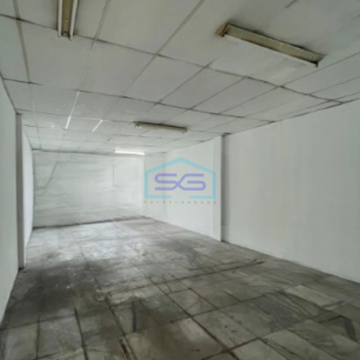 Disewakan Ruko Siap Pakai Luas Bangunan 300 m² di Pluit Jakarta Utara
