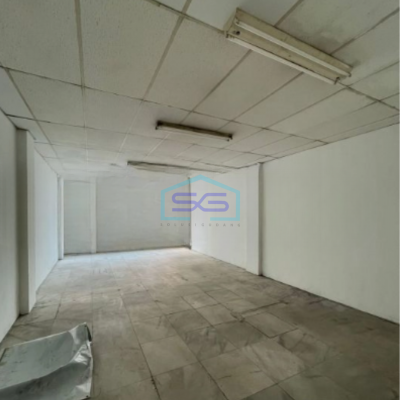 Disewakan Ruko Siap Pakai Luas Bangunan 300 m² di Pluit Jakarta Utara