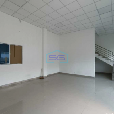 Disewakan Gudang Ada Kantor Luas Tanah  1200 m² di Cikupa Tangerang