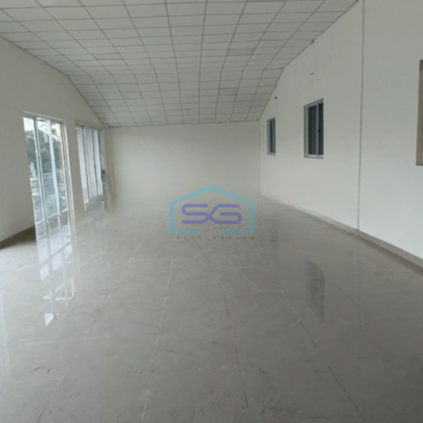 Disewakan Gudang Ada Kantor Luas Tanah  1200 m² di Cikupa Tangerang-1