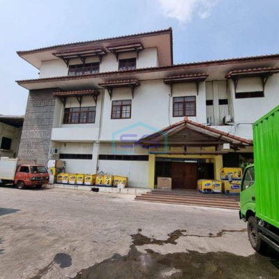 Dijual Cepat Gudang di Meruya Jakarta Barat Ex Pabrik Eskrim LT 1595m2