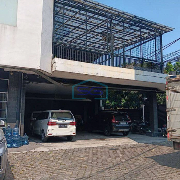 Dijual Mini Building Lokasi Strategis di Area Kebayoran Baru Jakarta Selatan 4 Lantai-1
