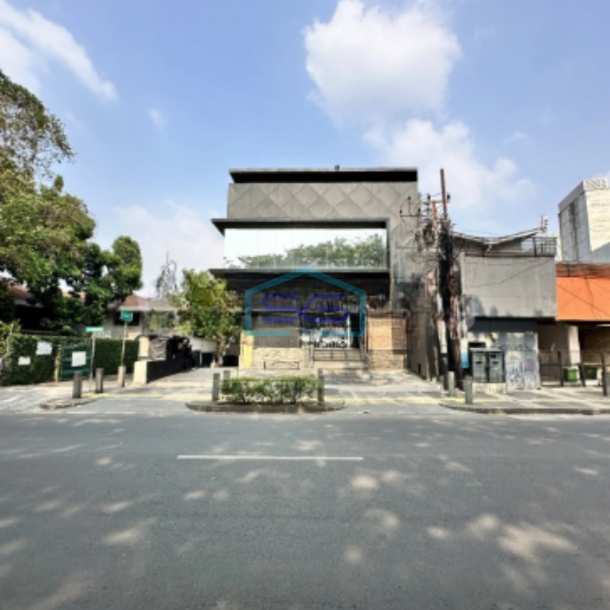 Dijual Ruang Usaha Ex Bar di Area Kemang Jakarta Selatan Pinggir Jalan LB 1800m2-4