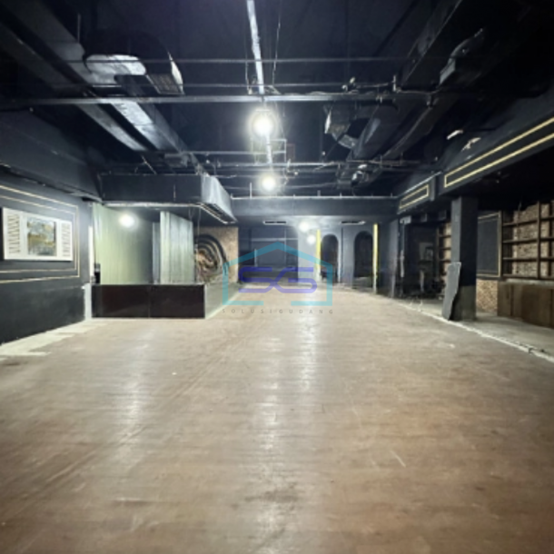 Dijual Ruang Usaha Ex Bar di Area Kemang Jakarta Selatan Pinggir Jalan LB 1800m2-1