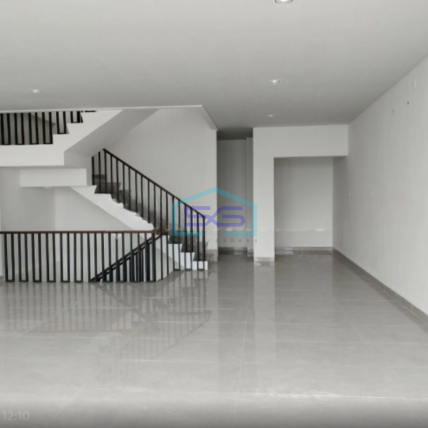 Disewakan Ruang Usaha Siap Huni Brand New di BSD Tangerang Luas Bangunan 360m2-1