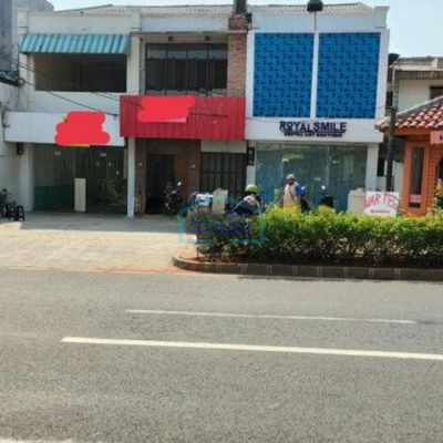 Dijual 3 Ruko Gandeng dan 1 Rumah Kecil di Kemang Raya Jakarta Selatan