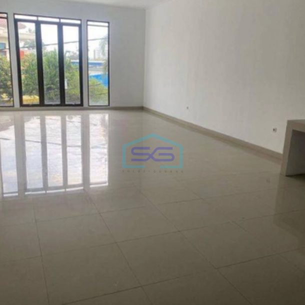 Dijual Cepat Ruko 3 Lantai Lokasi Strategis di Gunung Batu Bandung Luas Bangunan 165 m²-1