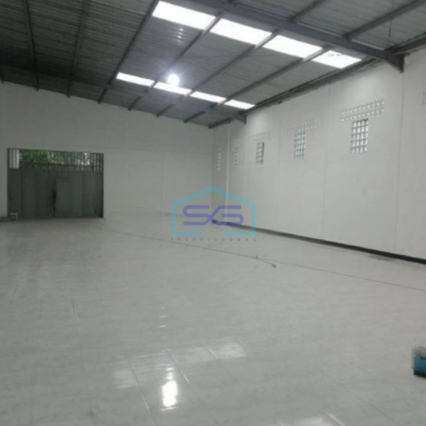 Dijual Gudang Baru Siap Pakai Luas Tanah  542 m²di Kutawaringin Bandung-1
