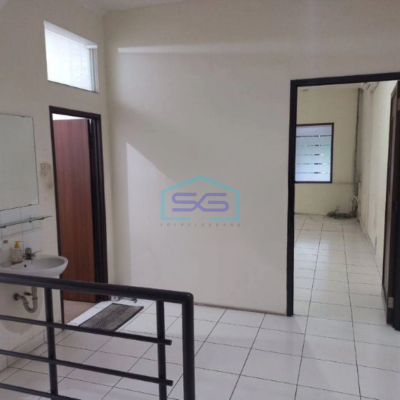 Disewakan Ruko Lokasi Strategis di Gatot Subroto Bandung Luas Tanah  100 m²