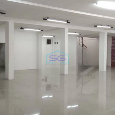 Disewakan Ruko 2 Lantai  Luas Tanah  350 m² di Buah Batu Bandung