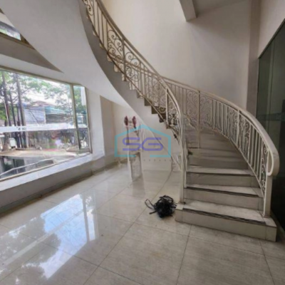 Disewakan Ruko 3 lantai Luas Tanah  345 m² di Pasir Kaliki Bandung