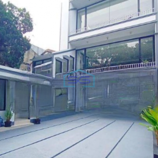 Disewakan Ruang Usaha Luas Tanah 315 m² di Surya Sumantri Bandung-2