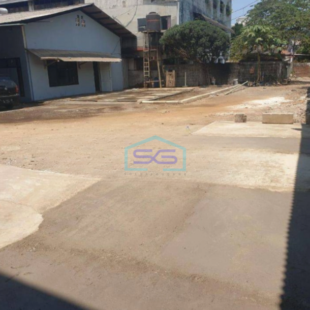 Disewakan Gudang Siap Pakai Luas Tanah  550 m² di Dayeuhkolot Bandung-1