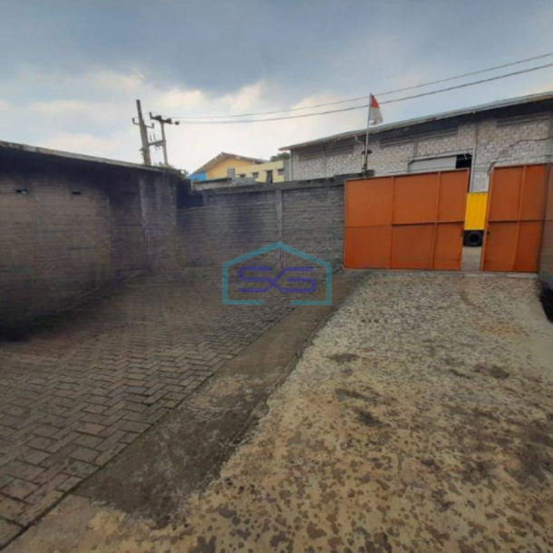 Disewakan Gudang Siap Pakai Ada Kantor Luas Tanah  580 m² di Kopo Bandung-1