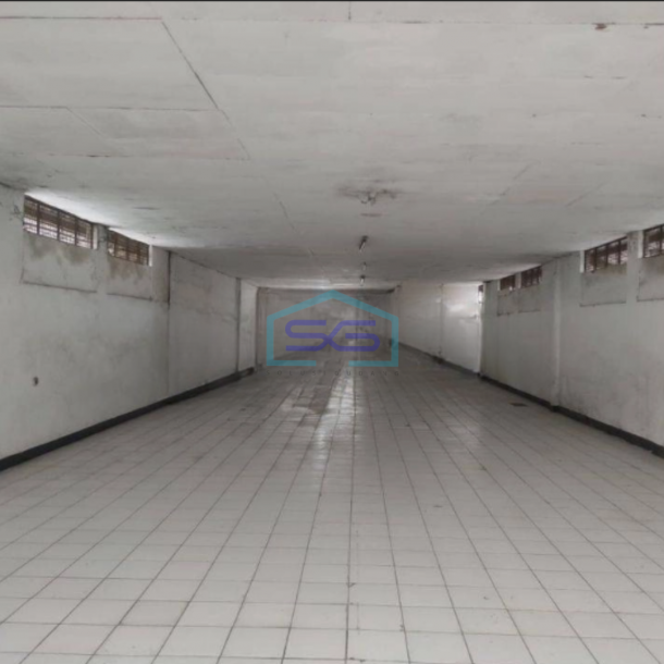 Disewakan Gudang Siap Pakai Akses Container Luas Tanah  300 m² di Caringin Bandung-1