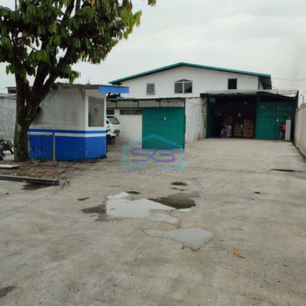 Disewakan Gudang Siap Pakai Luas Tanah  1700 m²di Holis Cigondewah Bandung-4