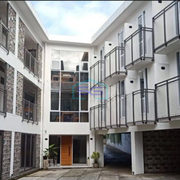 Dijual Ruang Usaha 3 Lantai Luas Tanah 970 m² di Ciumbuleuit Bandung-1