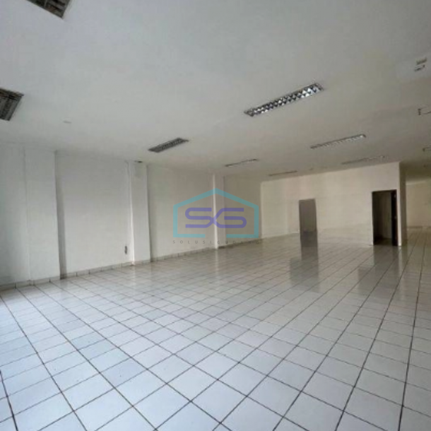 Disewakan Gedung Kantor Sangat Strategis Luas Tanah  300 m² di Surya Sumantri Bandung-4
