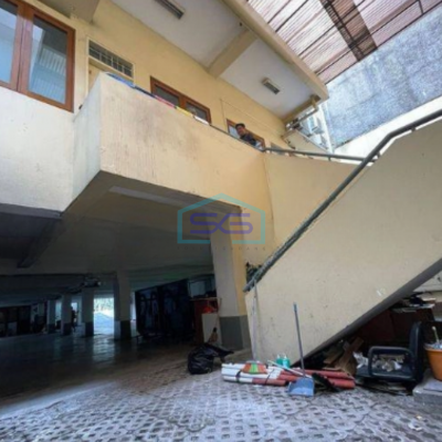 Disewakan Gedung Kantor Sangat Strategis Luas Tanah  300 m² di Surya Sumantri Bandung