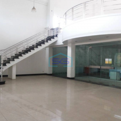 Disewakan Gedung Kantor Lokasi Strategis di Surapati Bandung Luas Tanah 995 m²