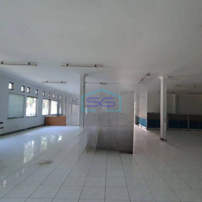 Disewakan Gedung Kantor Luas Tanah 2176 m² di Bandung Kota Lokasi Strategis