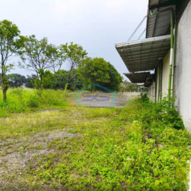 Dijual Tanah bonus Gudang Lokasi bagus Mainroad Soekarno Hatta Bandung LT 8169m2-1