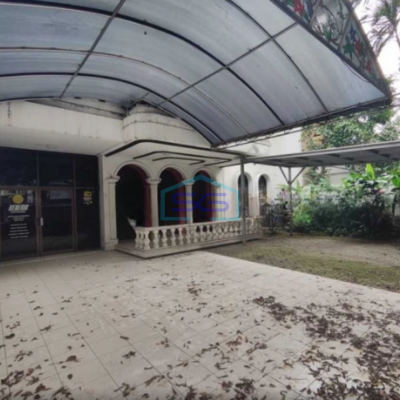 Disewakan Ruang Usaha Bagus Lokasi di Sutami Sentra Sari Bandung LB 400m2