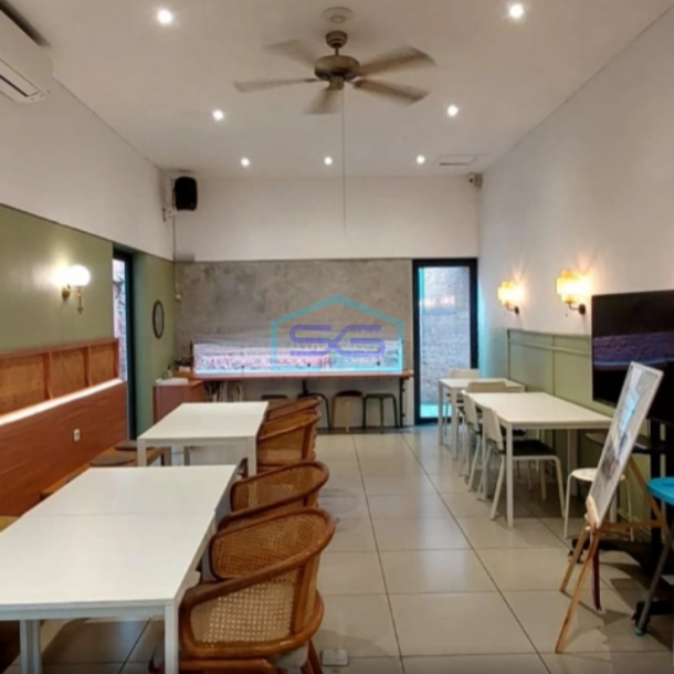 Disewakan Ruang Usaha Bagus dan Lokasi Ramai di Sayap Riau Bandung Luas 100m2-1