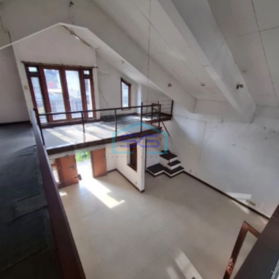 Disewakan Ruang Usaha Cocok untuk Kantor di Ciumbuleuit Bandung LB 200m2