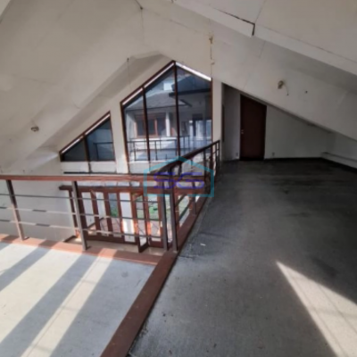 Disewakan Ruang Usaha Cocok untuk Kantor di Ciumbuleuit Bandung LB 200m2